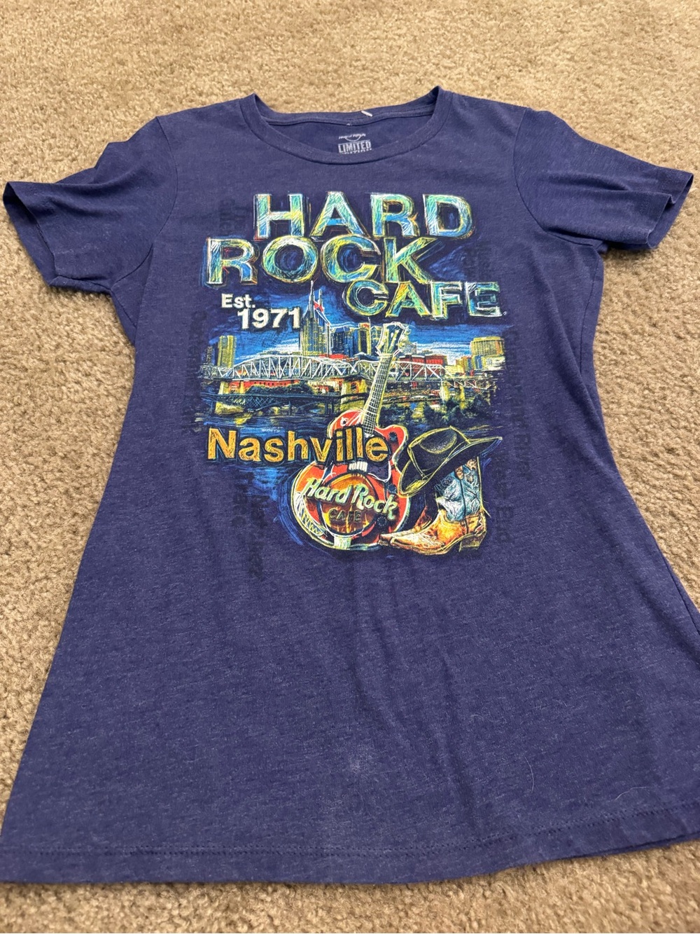 Hard Rock Cafe Nashville women’s Graphic Tee - Navy Blue